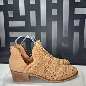 1709 Journee Collection Boots Brown Size 8.5